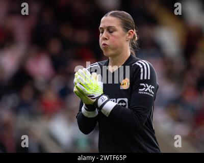 Manchester, Großbritannien. März 2024. Manchester United Torhüterin Mary Earps (27) während des Spiels der barclays-Superliga zwischen Manchester United und Bristol City im Leigh Sports Valley Stadium 17. März 2024 (Jayde Chamberlain/ SPP) Credit: SPP Sport Press Photo. /Alamy Live News Stockfoto