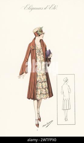 Flapper im Sommeroutfit, 1926. Mit Schleifenmütze, Taffetamantel, bedrucktem Foulard-Kleid mit godet-Rock aus vier Volants, mit Clutch-Handtasche. Handkolorierte Lithographie von Atelier Bachwitz von Modell-Kleider fur den Hochsommer, Elegances d’Ete, Moden for the Hot Season, Atelier Bachwitz AG, Wien, 1926. Stockfoto