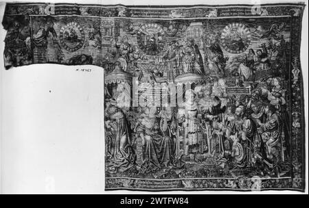 Die ersten drei Lebensalter des Menschen (Geburtsalter achtzehn). Unbekannt ca. 1520 Wandteppich Abmessungen: H 14'4' x B 24'7' Wandteppich Materialien/Techniken: Wolle (Kette: 16-20/Zoll; 6-8/cm); Wolle & Seide Kultur: Südholland Besitz Geschichte: A. Sanchez Coll., Madrid; verkauft an Herris 7.11.1930. French & Co. Gekauft von spanischen Kunstgalerien, Rechnungsstellung am 16.2.1933; verkauft an William Randolph Hearst am 31.1934. William Randolph Hearst Coll., San Simeon, CA; Geschenk an das Museum 1953. USA, New York, New York, das Metropolitan Museum of Art, accno. 53.221.1. Inschriften: Inschrift im Zentralfeld auf Banderol Stockfoto