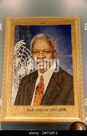 Porträt Kofi Annan, ehemaliger Generalsekretär der Vereinten Nationen, Hauptquartier der Vereinten Nationen, Hauptquartier der Vereinten Nationen, gerahmtes Porträt einer ehemaligen UNO Stockfoto