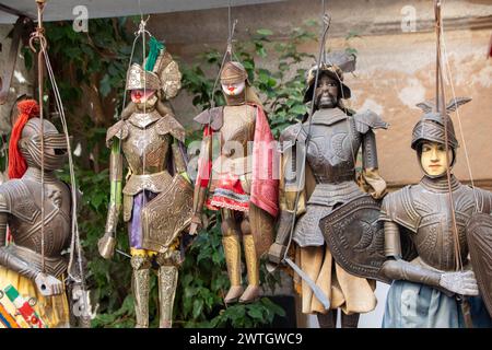 In Palermo, Italien, wurden am 2023. oktober sizilianische Marionetten handgefertigt Stockfoto