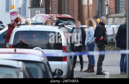 Charleroi, Belgien. März 2024. Ein Polizeieinsatz in Lodelinsart, Charleroi, Montag, 18. März 2024. Eine Hausdurchsuchung eskalierte am frühen Montagmorgen, als der Bewohner begann, auf Polizisten zu schießen. Ein Mitglied der Sonderpolizei ist gestorben und mehrere wurden verletzt. Der Angreifer wurde angeblich neutralisiert. BELGA PHOTO VIRGINIE LEFOUR Credit: Belga News Agency/Alamy Live News Stockfoto