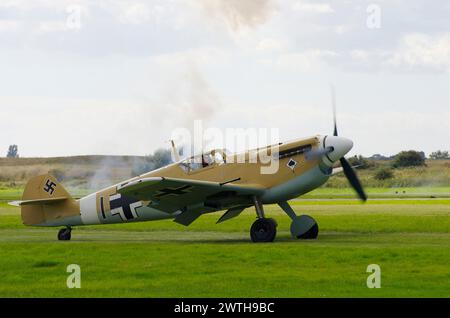 Messerscmitt BF109, Hispano HA1112, G-AWHE, Shoreham Air Display, England, Vereinigtes Königreich, Stockfoto