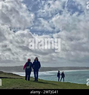 Godrevy, Cornwall, Großbritannien. März 2024. Bewölkte, veränderliche Bedingungen bei Godrevy in Cornwall. Hinweis: Nidpor/Alamy Live News Stockfoto