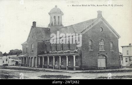 Collotype - Markt und Rathaus, Acton Vale, QC, ca. 1910 Stockfoto