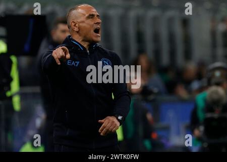 Francesco Calzona von Neapel reagierte am 17. Februar 2024 in Mailand beim Fußballspiel der Serie A Inter FC Napoli – Stadio Meazza. Stockfoto