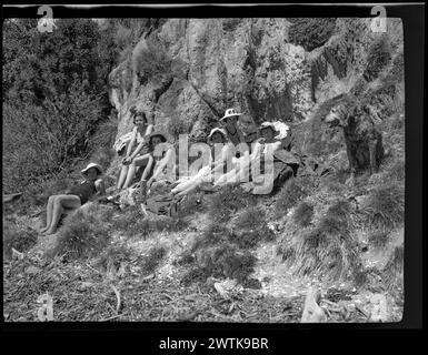 Junge Frauen Gelatine Silber negative, schwarz-weiß negative Stockfoto