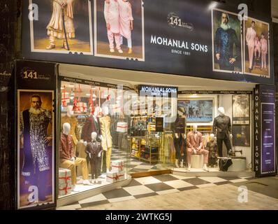 Indien, Neu-Delhi, Connaught Place, Mohanlal Sons Stockfoto