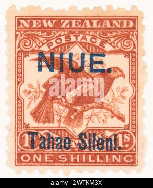 Gab einen Shilling-Stempel 'Kea and Kaka' aus, der mit 'NIUE. / Tahae Sileni." Briefmarken Stockfoto