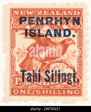 Gab einen Shilling-Stempel 'Kea and Kaka' heraus, der mit 'PENRHYN / INSEL' überdruckt war. / Tahi Silingi." Briefmarken Stockfoto