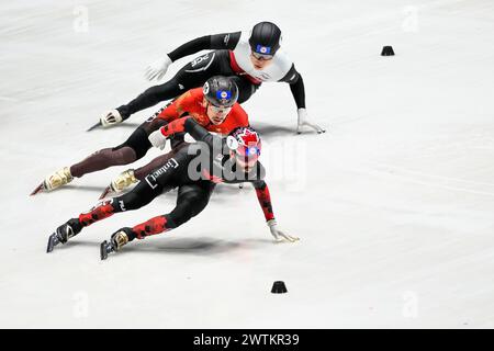 DUBOIS Steven CAN führt LIU Shaolin CHN an, der am 17. März 2024 in Rotterdam in der 1000-m-Weltmeisterschaft teilnahm. Foto von Phil Hutchinson. Nur redaktionelle Verwendung, Lizenz für kommerzielle Nutzung erforderlich. Keine Verwendung bei Wetten, Spielen oder Publikationen eines einzelnen Clubs/einer Liga/eines Spielers. Quelle: UK Sports Pics Ltd/Alamy Live News Stockfoto