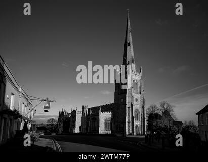 Thaxted Church Thaxted Essex England. 17 März 2024 die Kirche St. Johannes der Täufer, unsere Lieben Frau und der Hl. Laurence im späten Nachmittagssonnenlicht. Stockfoto