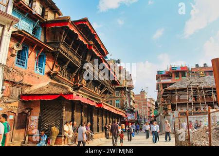 Kathmandu, Nepal - 13. Mai 2017 - Dhansa Bhavan, auch bekannt als Kabindrapur, ist ein sehr künstlerischer Stil in der Nähe des hölzernen Pavillons in Hanuman Dhoka Stockfoto
