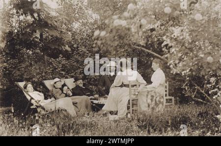 Im Juli 1893 besuchten Pauline und Heinrich Hirschsprung Marie und Peder Severin Krøyer in ihren Sommerunterkünften in Skagen Stockfoto