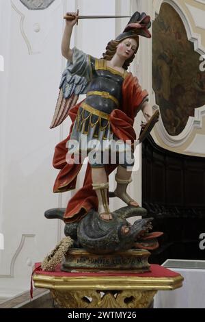 Benevento - Statua di San Michele Arcangelo nella Chiesa di San Domenico Stockfoto