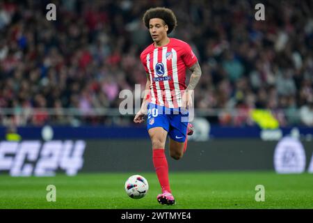 Madrid, Spanien. März 2024. Axel Witsel von Atletico de Madrid spielte während der La Liga EA Sports am 17. März 2024 im Civitas Metropolitano Stadion in Madrid, Spanien. (Foto: Cesar Cebolla/PRESSINPHOTO) Credit: PRESSINPHOTO SPORTS AGENCY/Alamy Live News Stockfoto