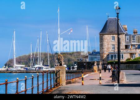 Esplanade. Cowes, Isle of Wight, England, Vereinigtes Königreich, Europa Stockfoto