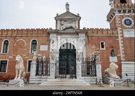 Venedig, Italien - 26. Februar 2023: Der Löwe von Piräus in Venedig, Italien Stockfoto