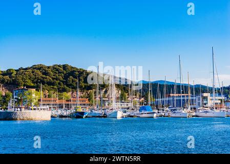 Yachthafen Zumaia. Zumaya, Guipúzcoa, País Vasco, Spanien, Europa Stockfoto