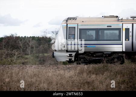 Chiltern Railways Diesel Train, Seitenansicht, Warwickshire, Großbritannien Stockfoto