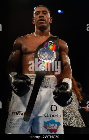 Ezra Taylor vs Prince Oko Nartey eröffnet die Karte bei Frank Warrens Queesnberry Magnificent 7-Veranstaltung im Resorts World in Birmingham Stockfoto