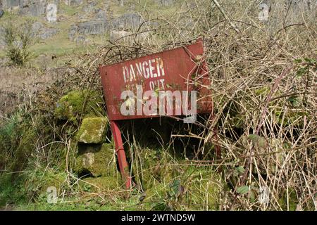 Surreale Betonkonstruktionen der alten Bleibrechanlage Golconda. Harborough Rocks Derbyshire Peak District Stockfoto Surreale Betonkonstruktionen der alten Bleibrechanlage Golconda. Harborough Rocks Derbyshire Peak District Stockfoto