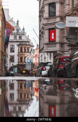 München – 25. Dezember 2021: Das Staatliche Hofbräuhaus in München ist eine Brauerei in München, die im Besitz der bayerischen Landesregierung ist. Stockfoto