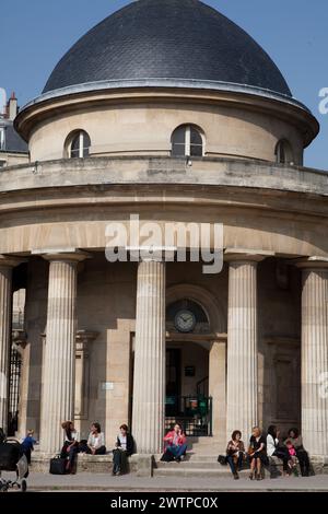 Parc monceau in Paris Frankreich 2014 ein öffentlicher Park im 8. Arrondissement von Paris, Stockfoto