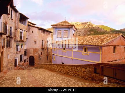 Straße. ALBARRACIN, Provinz Teruel, Aragonien, Spanien. Stockfoto
