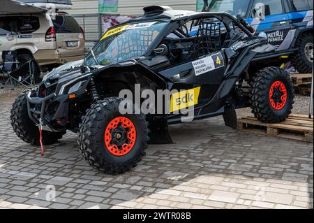 Riga, Lettland, 28. April 2023: Can-am Maverick X3 Turbo 4x4 Quad Premiere auf einer Automobilausstellung, Modell 2023 Stockfoto