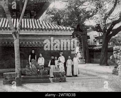 Puyi, Runqi und Wanrong in der Verbotenen Stadt Stockfoto