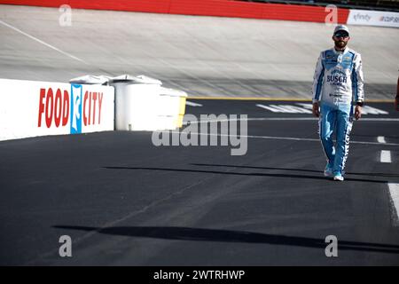 16. März 2024, Bristol, TN, USA: Ross Chastain macht sich bereit für das Training für die Food City 500 in Bristol, TN, USA. (Credit Image: © Stephen A Arce Action Sports Pho/ASP) NUR REDAKTIONELLE VERWENDUNG! Nicht für kommerzielle ZWECKE! Stockfoto