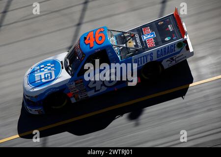 16. März 2024, Bristol, TN, USA: Thad Moffitt übt beim Weather Guard Truck Race in Bristol, TN, USA. (Credit Image: © Stephen A Arce Action Sports Pho/ASP) NUR REDAKTIONELLE VERWENDUNG! Nicht für kommerzielle ZWECKE! Stockfoto