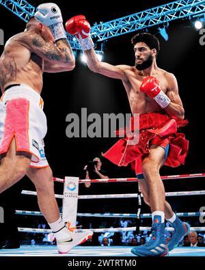 Hamzah Sheeraz vs. Liam Williams - WBC Silver and Commonwealth Middleweight Championships während der Queensberry Promotions Show Sheeraz vs Williams in der Copper Box Arena am Samstag, 10. Februar 2024 in LONDON, ENGLAND. Stockfoto