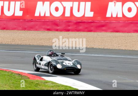 Ollie Crosthwaite und Nick Finburgh's Green, 1959, Cooper-Monarco T49, traten bei der Stirling Moss Trophy beim Silverstone Festival 2023 an Stockfoto