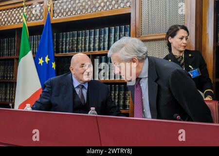 IL Ministro della Difesa Guido Crosetto e il Ministro degli Esteri Antonio Tajani riferiscono sulle missioni internazionali davanti alle Commissioni Affari esteri e Difesa Camera e Senato riunite presso il Senato a Roma, Marted&#xec;, 19. März 2024 (Foto Mauro Scrobogna/LaPresse) der Verteidigungsminister Guido Crosetto und der Außenminister Antonio Tajani berichten am Dienstag, 19. März 2024 über die internationalen Missionen vor der Abgeordnetenkammer und dem Treffen der Auswärtigen Angelegenheiten und Verteidigungskommissionen des Senats im Senat in Rom (Foto: Mauro Scrobogna/LaPresse) Stockfoto