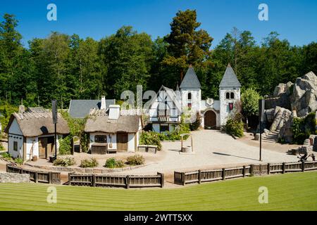 VIMMERBY, SCHWEDEN - 14. Juni 2023: Freizeitpark Astrid Lindgren's World, die Brüder Löwenherz. Stockfoto