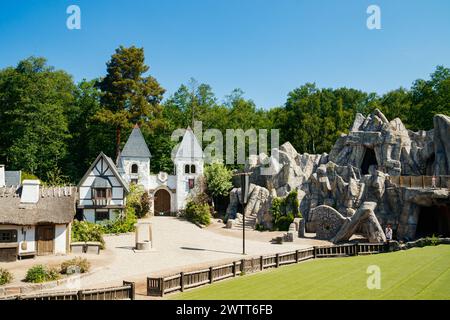 VIMMERBY, SCHWEDEN - 14. Juni 2023: Freizeitpark Astrid Lindgren's World, die Brüder Löwenherz. Stockfoto