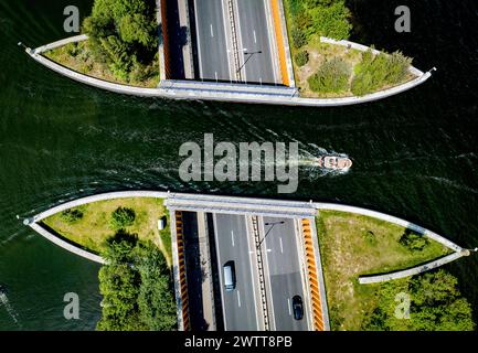Das Aquädukt Veluwemeer ist ein Aquädukt unter dem Veluwemeer bei Harderwijk, der einzigartigen Wasserbrücke in den Niederlanden Stockfoto