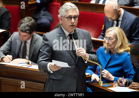 Paris, Frankreich. März 2024. Französischer Stellvertretender Minister für Gesundheit und Prävention Frederic Valletoux während einer Sitzung von Fragen an die Regierung in der Nationalversammlung in Paris am 19. März 2024. Foto: Raphael Lafargue/ABACAPRESS.COM Credit: Abaca Press/Alamy Live News Stockfoto