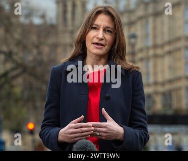 London, UK, 19. März 2024. Kulturministerin Lucy Frazer wird während der morgendlichen Medienrunde in Westminster gesehen. Autor: Thomas Krych/Alamy Live News Stockfoto