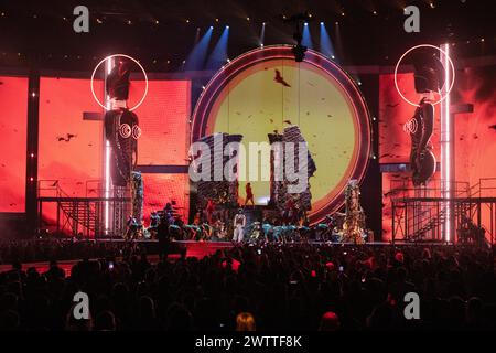 Rema 2024 (Divine Ikubor) ist ein nigerianischer Rapper, Sänger und Songwriter, der 2024 live bei der BRIT Awards Ceremony in der O2 Arena in London auftritt. Erste Bekanntheit erlangte er mit der Veröffentlichung seines 19. Songs Dumebi. Er ist dieses Jahr für einen Brit Award für seinen Song „Calm Down“ nominiert. Stockfoto