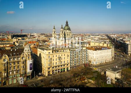 Aus der Vogelperspektive auf St.. Stephans Basilika, eine römisch-katholische Basilika in Budapest, Ungarn Stockfoto