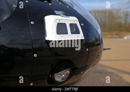 Ein Helikopter der Bayerischen Polizei vom Typ Airbus H145 D3. Die neuen Helikopter sind mit zahlreicher Zusatzausrüstung ausgestattet. Länderübergreifende Großübung der Spezialeinheiten Counter Terrorism Exercice CTE 2024. Sulzbach-Rosenberg Bayern Deutschland *** ein Airbus H145 D3 Hubschrauber der Bayerischen Polizei die neuen Hubschrauber sind mit einer breiten Palette zusätzlicher Ausrüstung ausgestattet große internationale Übung der Spezialeinheiten Terrorismusbekämpfung Exercice CTE 2024 Sulzbach Rosenberg Bayern Deutschland Stockfoto