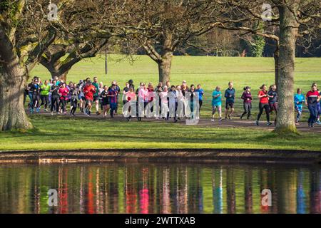 Der Parkrun am Southampton Common findet jeden Samstagmorgen statt Stockfoto