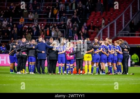 Amsterdam, Niederlande. März 2024. AMSTERDAM, NIEDERLANDE - 19. MÄRZ: Spieler von Chelsea feiern den Sieg beim Viertelfinalspiel der UEFA Women's Champions League zwischen AFC Ajax und Chelsea am 19. März 2024 in der Johan Cruijff Arena in Amsterdam. (Foto von Dave Rietbergen/Orange Pictures) Credit: Orange Pics BV/Alamy Live News Stockfoto