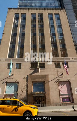 Tiffany's Flagship Store befindet sich an der Fifth Avenue im Herzen von Manhattan, 2024, USA Stockfoto