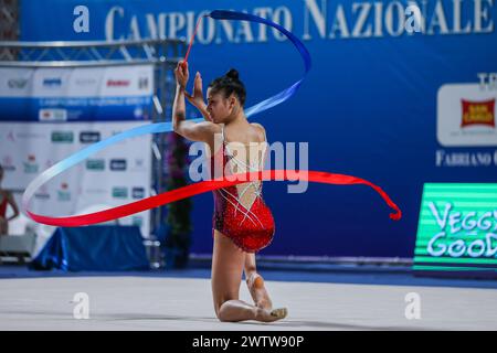 Sofia Raffaeli von Ginnastica Fabriano in Aktion während der Rhythmic Gymnastics FGI Serie A 2024 bei PalaPrometeo. Rhythmic Gymnastics FGI Serie A 2024 bei PalaPrometeo. Stockfoto