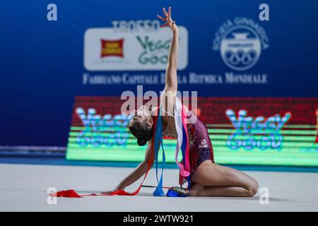 Sofia Raffaeli von Ginnastica Fabriano in Aktion während der Rhythmic Gymnastics FGI Serie A 2024 bei PalaPrometeo. Rhythmic Gymnastics FGI Serie A 2024 bei PalaPrometeo. Stockfoto