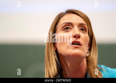 Wien, Wien, Österreich. März 2024. Präsidentin des Europäischen Parlaments ROBERTA METSOLA am Juridicum der Universität Wien. Townhall-Gespräch mit jungen Bürgern, Metsola beantwortet ihre Fragen. (Kreditbild: © Andreas Stroh/ZUMA Press Wire) NUR REDAKTIONELLE VERWENDUNG! Nicht für kommerzielle ZWECKE! Stockfoto